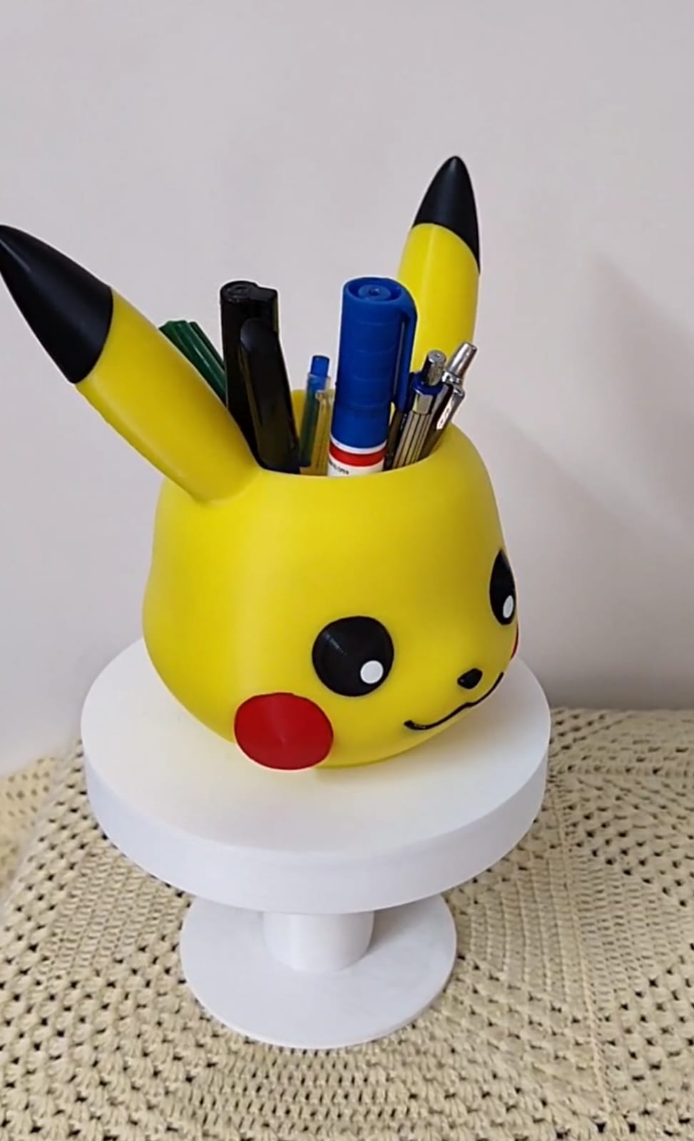 Pen holder pikachu